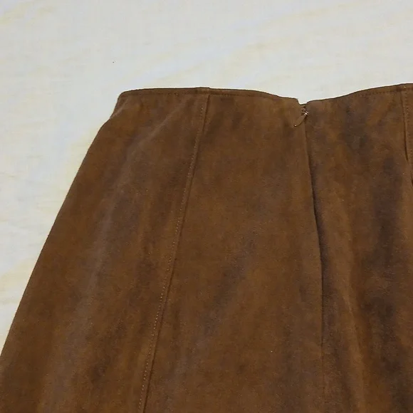 Abercrombie & Fitch Vegan Suede Brown Mini Skirt Size XS - Picture 5 of 5